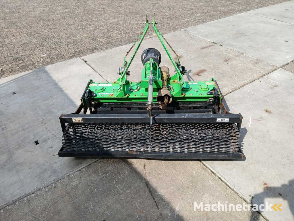 Trer MTZ 135 roterkopeg