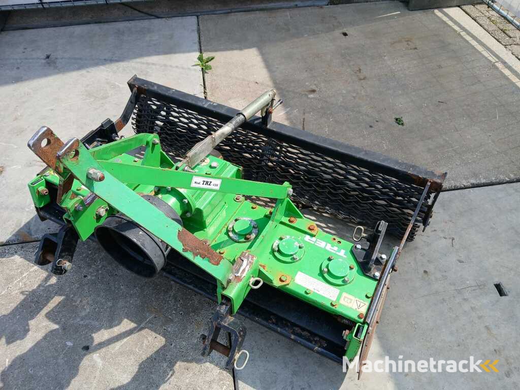 Trer MTZ 135 roterkopeg