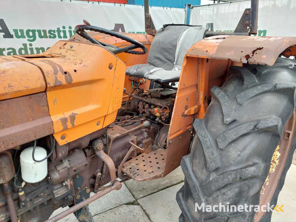 Fiat 640 tractor