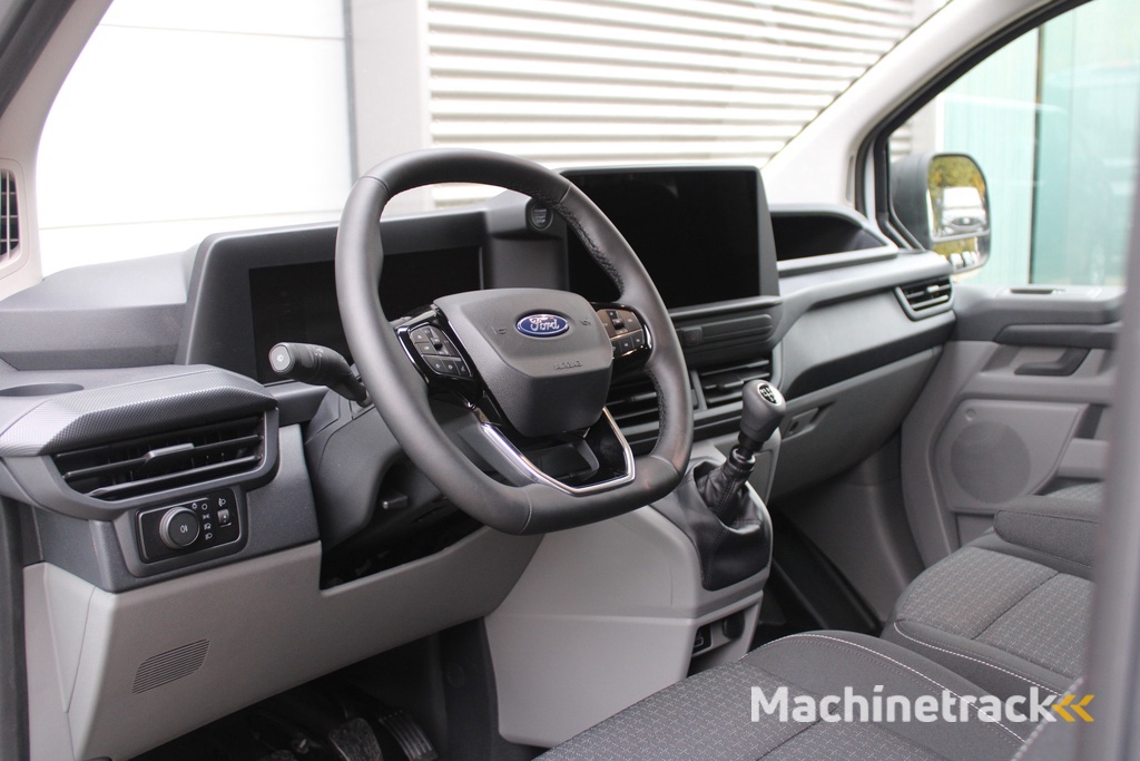 Ford Transit Custom 320 2.0 TDCI L2H1 Trend DC 136pk - Raptor Grill - Styling Pack - LM velgen - Betimmering - Camera - Trekhaak - LED koplampen - Rijklaar