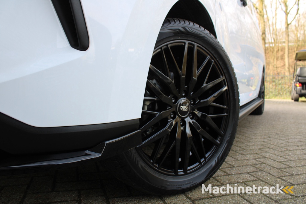 Ford Transit Custom 320 2.0 TDCI L2H1 Trend DC 136pk - Raptor Grill - Styling Pack - LM velgen - Betimmering - Camera - Trekhaak - LED koplampen - Rijklaar