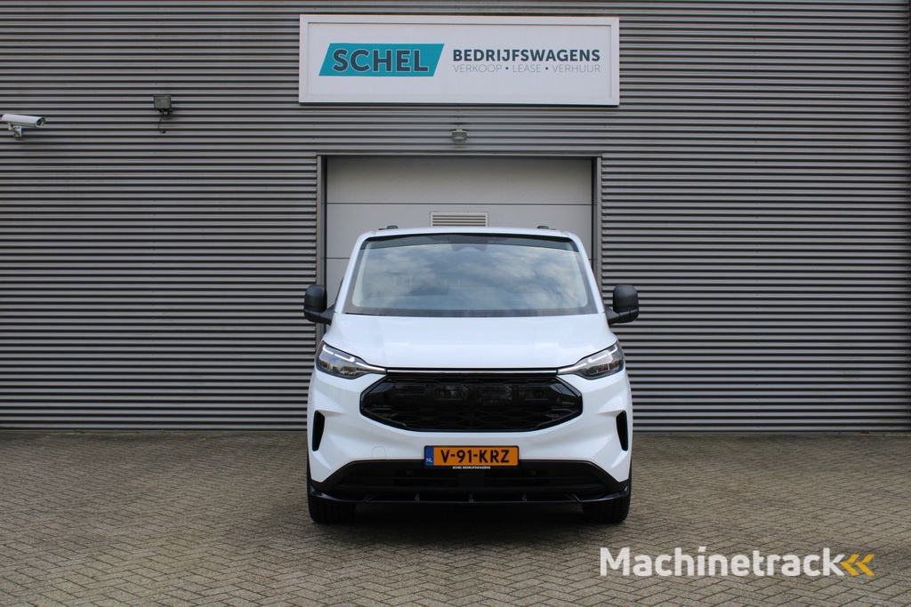 Ford Transit Custom 320 2.0 TDCI L2H1 Trend DC 136pk - Raptor Grill - Styling Pack - LM velgen - Betimmering - Camera - Trekhaak - LED koplampen - Rijklaar