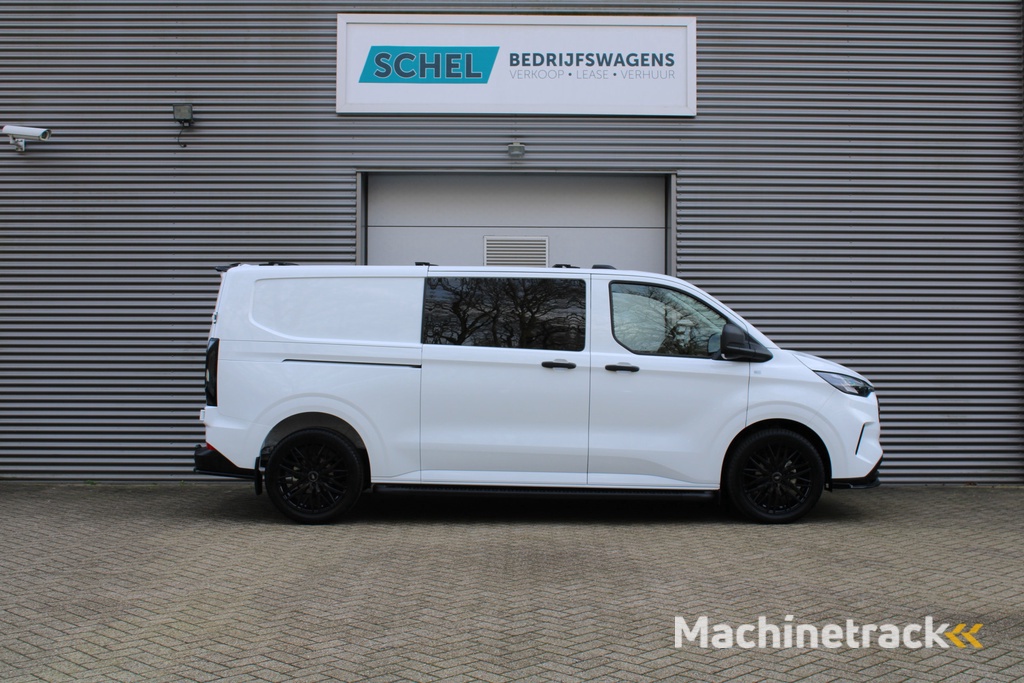 Ford Transit Custom 320 2.0 TDCI L2H1 Trend DC 136pk - Raptor Grill - Styling Pack - LM velgen - Betimmering - Camera - Trekhaak - LED koplampen - Rijklaar