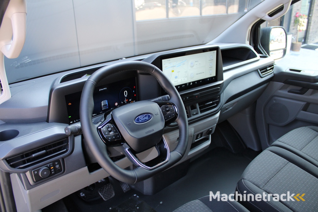 Ford Transit Custom 320 2.5 PHEV L2H1 Trend 232pk - 2x Schuifdeur - Adaptive Cruise - Blind Spot - Navigatie - Camera - Verwarmd Stuur - Rijklaar