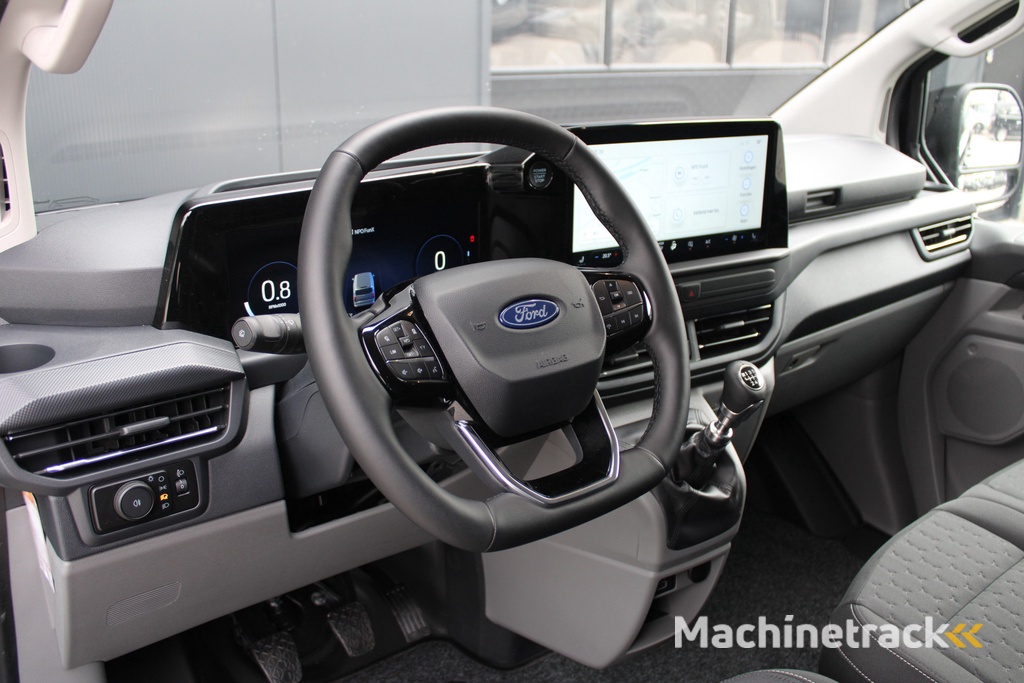 Ford Transit Custom 320 2.0 TDCI L2H1 Limited DC 150pk - Trekhaak - ACC - Navi - Blind Spot - Stoel/Stuurverwarming - Carplay - Rijklaar