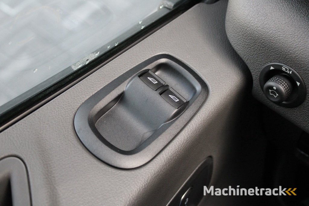 Ford Transit 350 2.0 TDCI L2H2 Trend 130pk - Facelift - Adaptive Cruise - Navigatie - Blind Spot - 360 Camera - Stoel - Stuurverwarming - Rijklaar