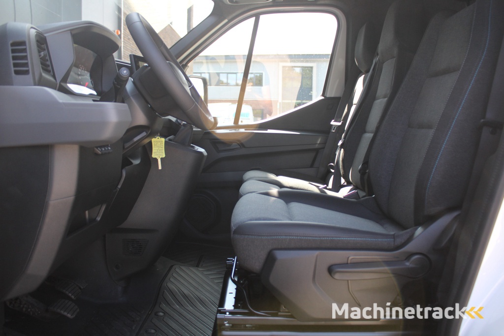 Renault Master T35 2.0 dCi 170pk L2H2 Extra - 2x Schuifdeur - Navigatie - Blind Spot - Camera - Stoelverwarming - Verwarmde voorruit - Rijklaar