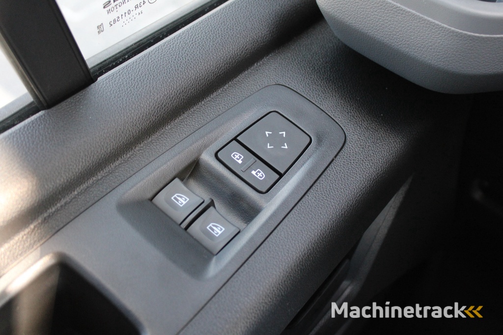 Renault Master T35 2.0 dCi 170pk L2H2 Extra - 2x Schuifdeur - Navigatie - Blind Spot - Camera - Stoelverwarming - Verwarmde voorruit - Rijklaar