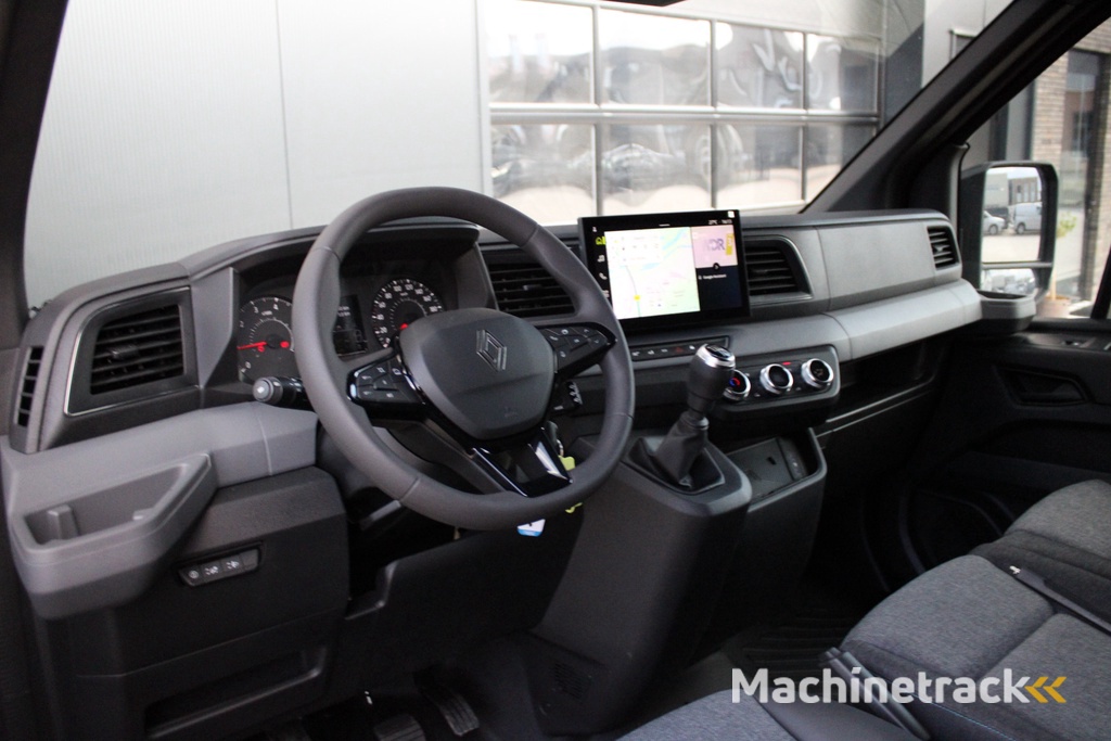 Renault Master T35 2.0 dCi 170pk L2H2 Extra - Navigatie - Camera - 270 gr deuren - Parkeersensoren - Draadloos laden - Rijklaar