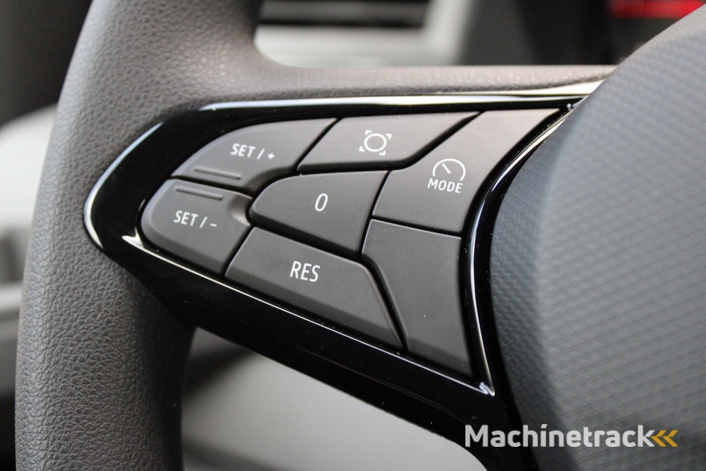 Renault Master T35 2.0 dCi 170pk L2H2 Extra - Navigatie - Camera - 270 gr deuren - Parkeersensoren - Draadloos laden - Rijklaar