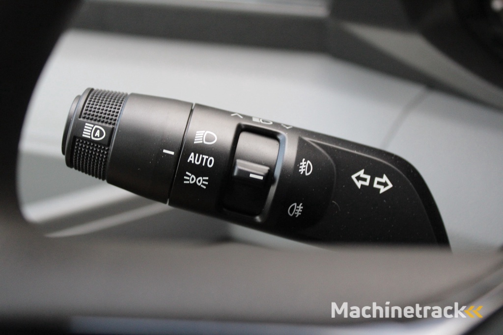 Renault Master T35 2.0 dCi 170pk L2H2 Extra - Navigatie - Camera - 270 gr deuren - Parkeersensoren - Draadloos laden - Rijklaar