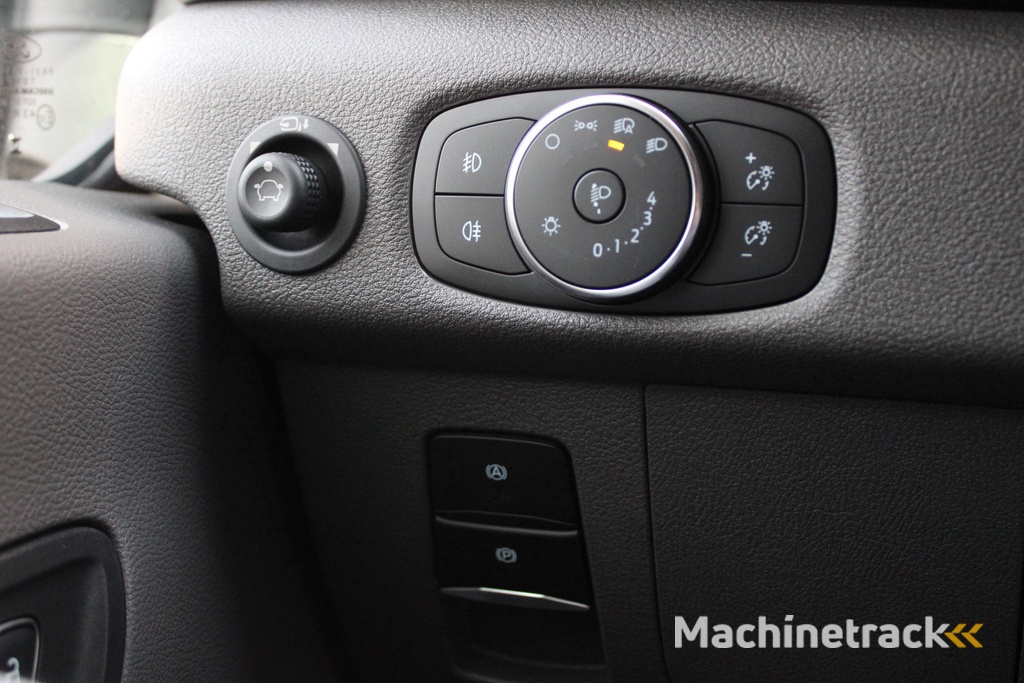 Ford Transit 350 2.0 TDCI L2H2 Trend 130pk - Facelift - Adaptive Cruise - Navigatie - Blind Spot - 360 Camera - Stoel - Stuurverwarming - Rijklaar