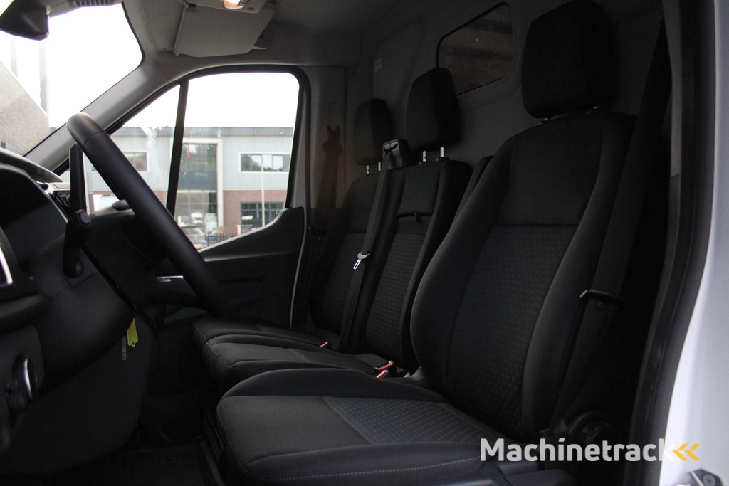 Ford Transit 350 2.0 TDCI L3H2 Trend MHEV 170pk Trend - Navigatie - Blind Spot - Adaptive cruise - Camera - 270gr deuren - Trekhaak - Rijklaar