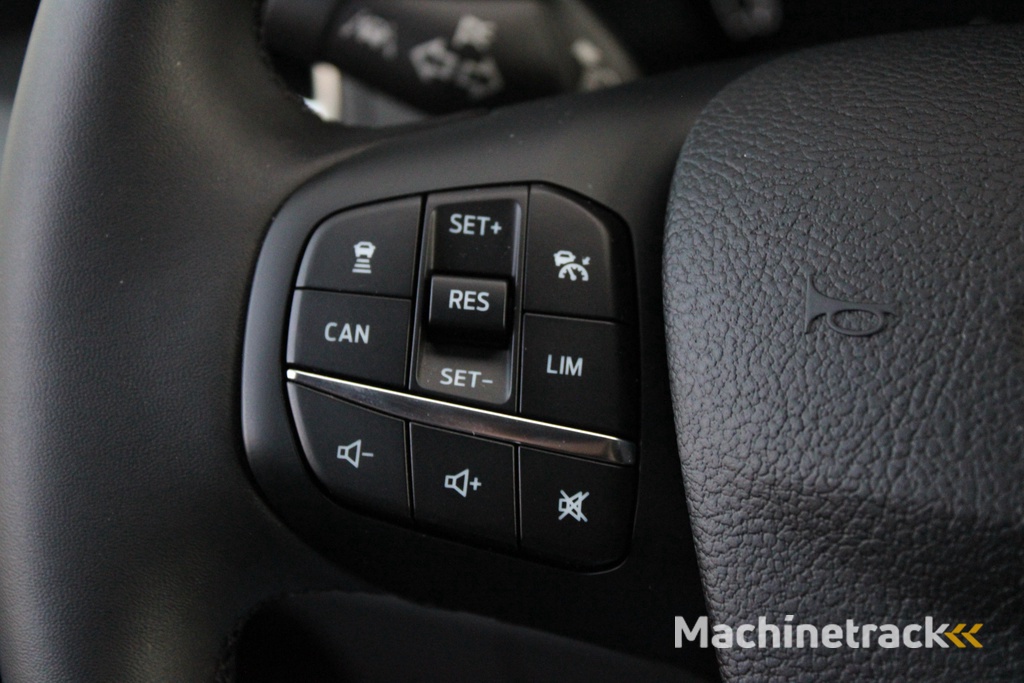 Ford Transit 350 2.0 TDCI L3H2 Trend MHEV 170pk Trend - Navigatie - Blind Spot - Adaptive cruise - Camera - 270gr deuren - Trekhaak - Rijklaar