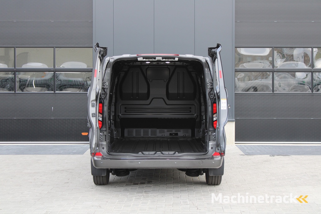 Ford Transit Custom 320 2.0 TDCI L2H1 Limited 170pk - Adaptive Cruise - Blind spot - Navigatie - Camera - Draadloos laden - Stoelverwarming - Rijklaar