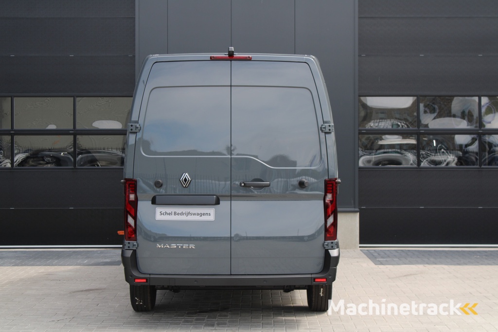Renault Master T35 2.0 dCi 170pk L2H2 Extra - Navigatie - Camera - 270 gr deuren - Parkeersensoren - Draadloos laden - Rijklaar