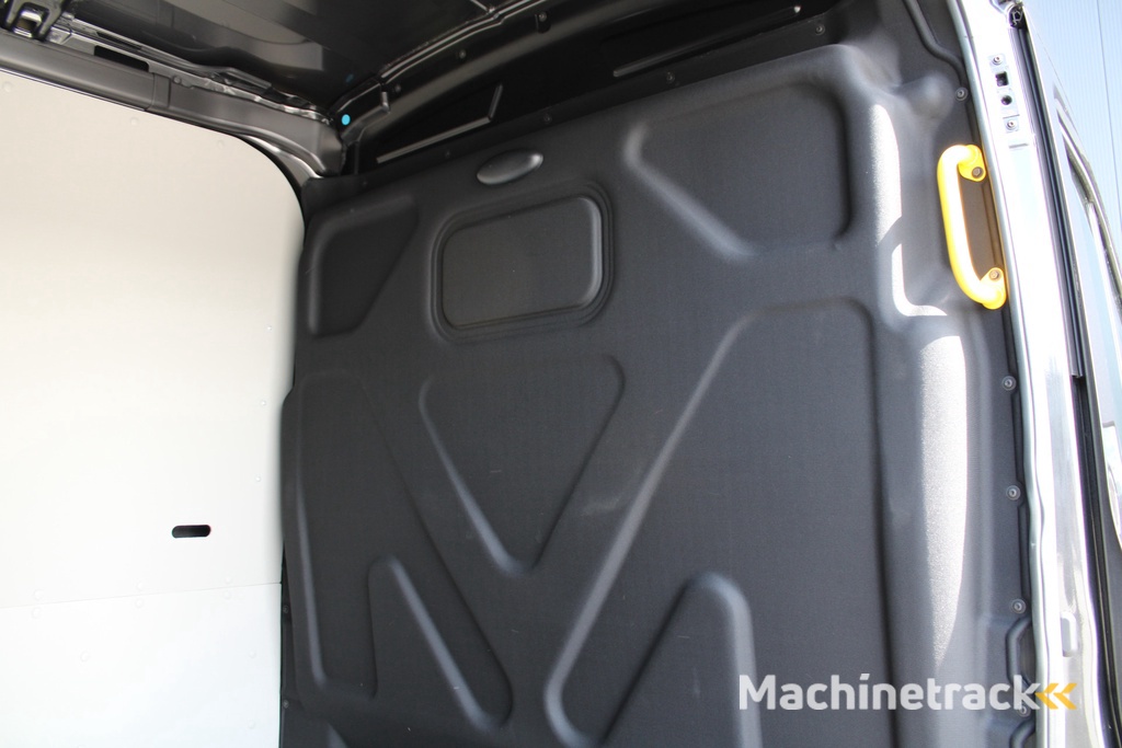 Ford Transit 350 2.0 TDCI L3H2 Trend 130pk Trend - Carplay - Android - 360 Camera - Climate - Cruise - Parkeersensoren - Rijklaar