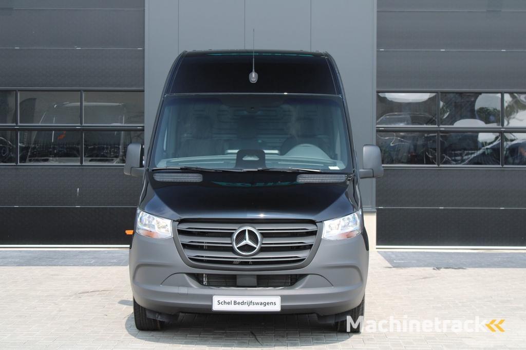 Mercedes-Benz Sprinter 317CDI L2H2 Pro - Mbux 10 - 3.5t Trekhaak - Betimmering - Camera - Carplay - Bind spot - Cruise - Smartphone integratie - Rijklaar