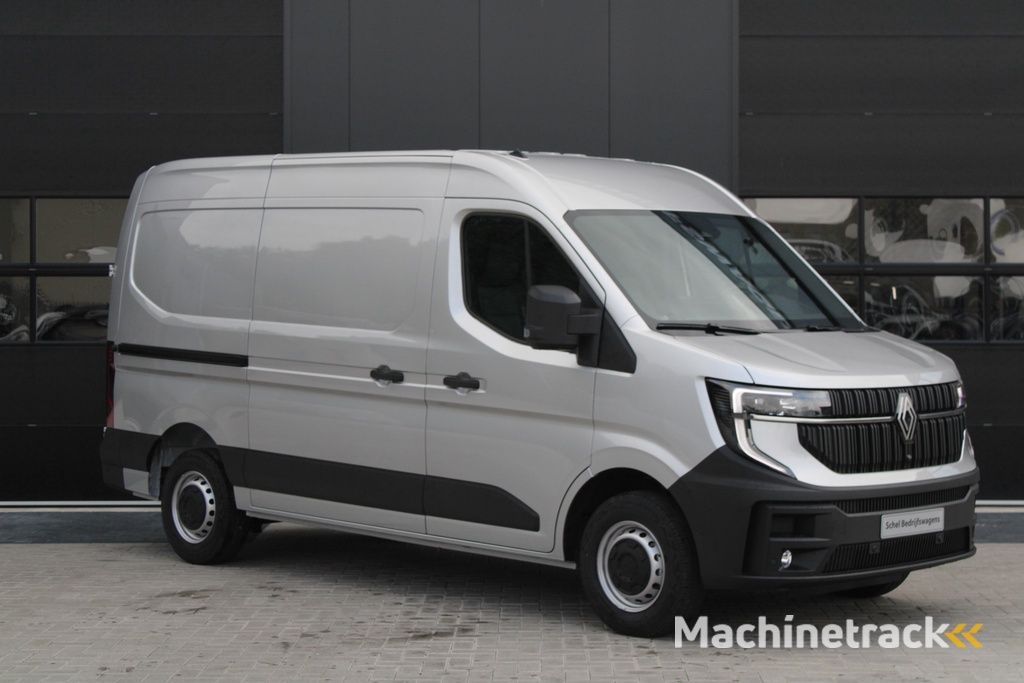 Renault Master T35 2.0 dCi 170pk L2H2 Extra - Navigatie - Camera - 270 gr deuren - Parkeersensoren - Draadloos laden - Rijklaar