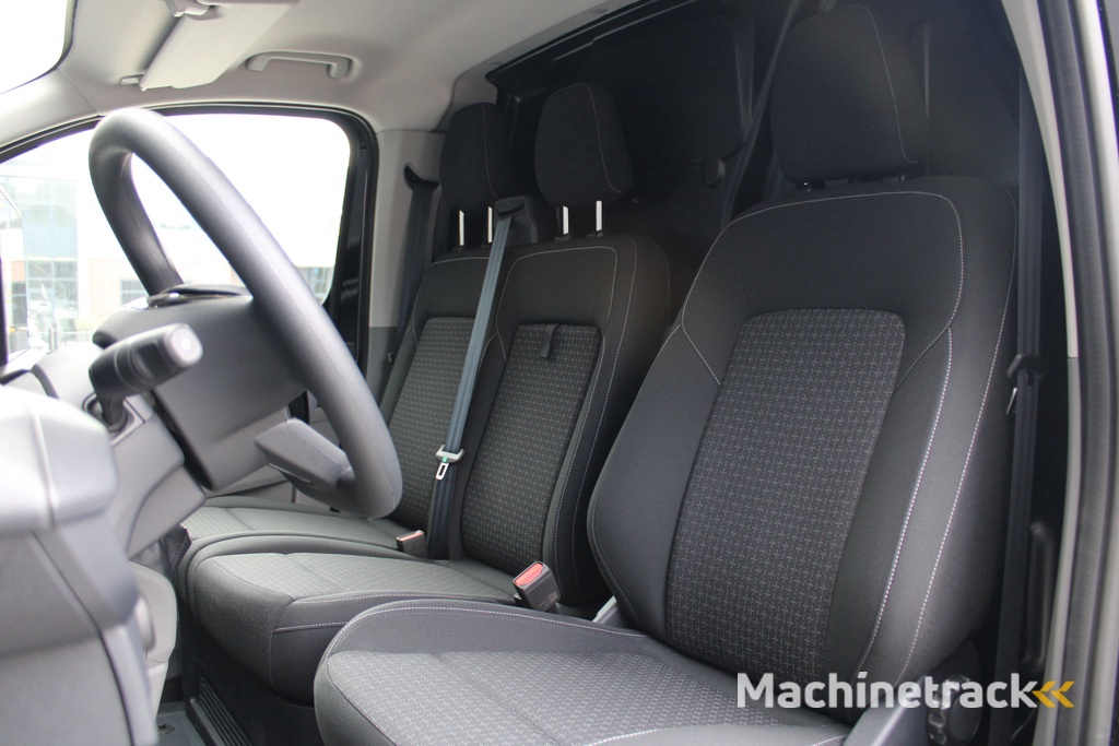 Ford Transit Custom 320 2.0 TDCI L2H1 Trend 136pk  - Carplay - Android - LED koplampen - Stoelverwarming - 70l tank - Rijklaar