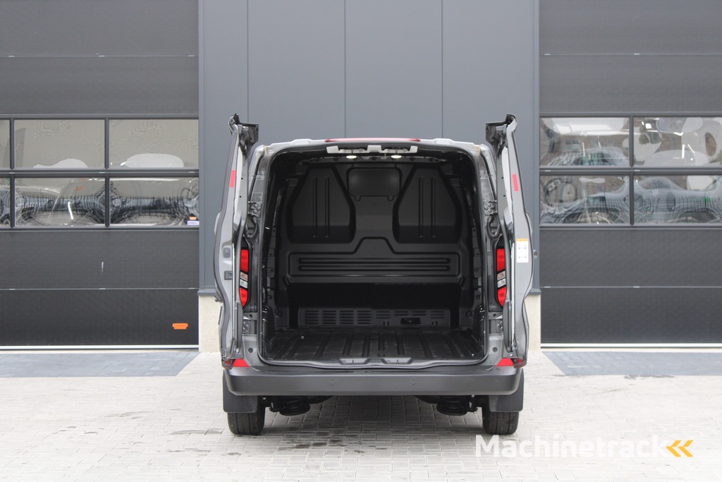 Ford Transit Custom 320 2.0 TDCI L2H1 Trend 170pk - Carplay - Android - Camera - LED - Stoelverwarming - 70l tank - Rijklaar