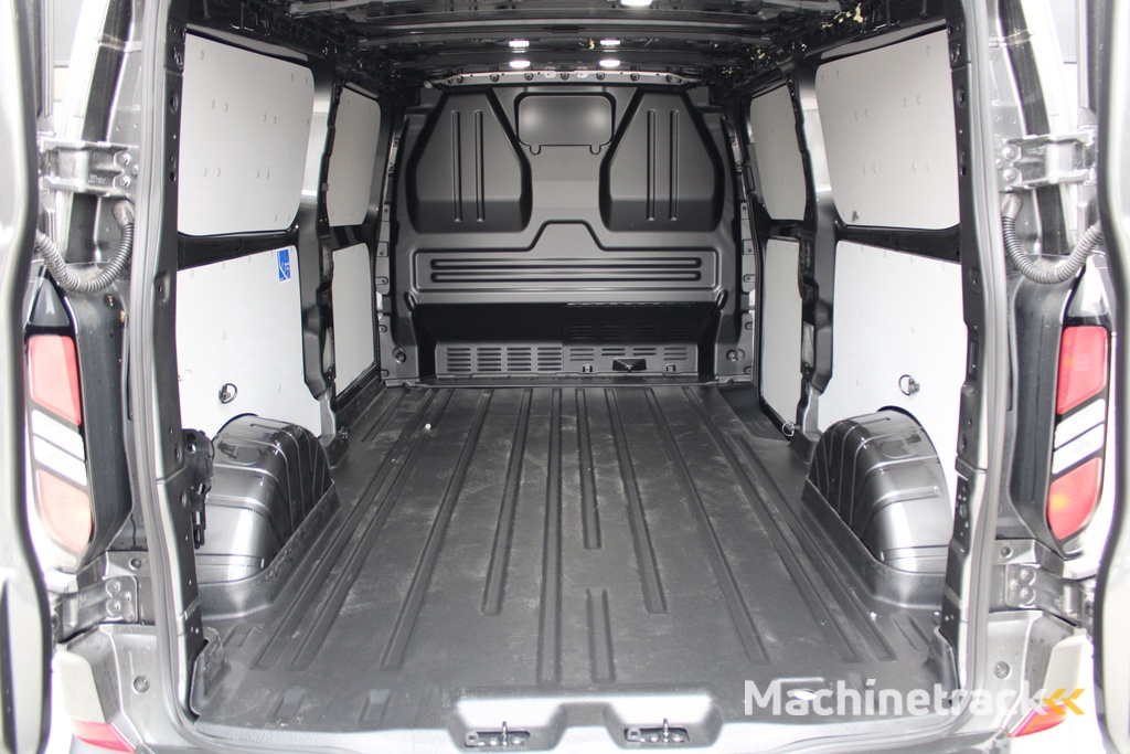 Ford Transit Custom 320 2.0 TDCI L2H1 Trend 170pk - Carplay - Android - Camera - LED - Stoelverwarming - 70l tank - Rijklaar