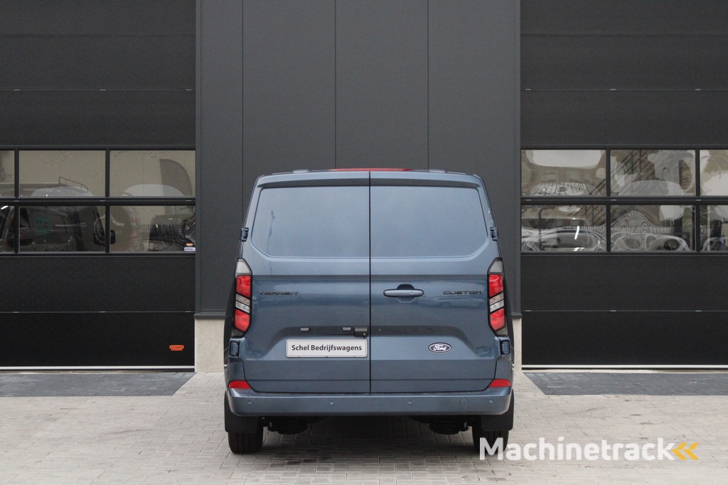 Ford Transit Custom 320 2.0 TDCI L2H1 Limited 170pk - Adaptive Cruise - Blind spot - Navigatie - Camera - Draadloos laden - Stoelverwarming - Rijklaar