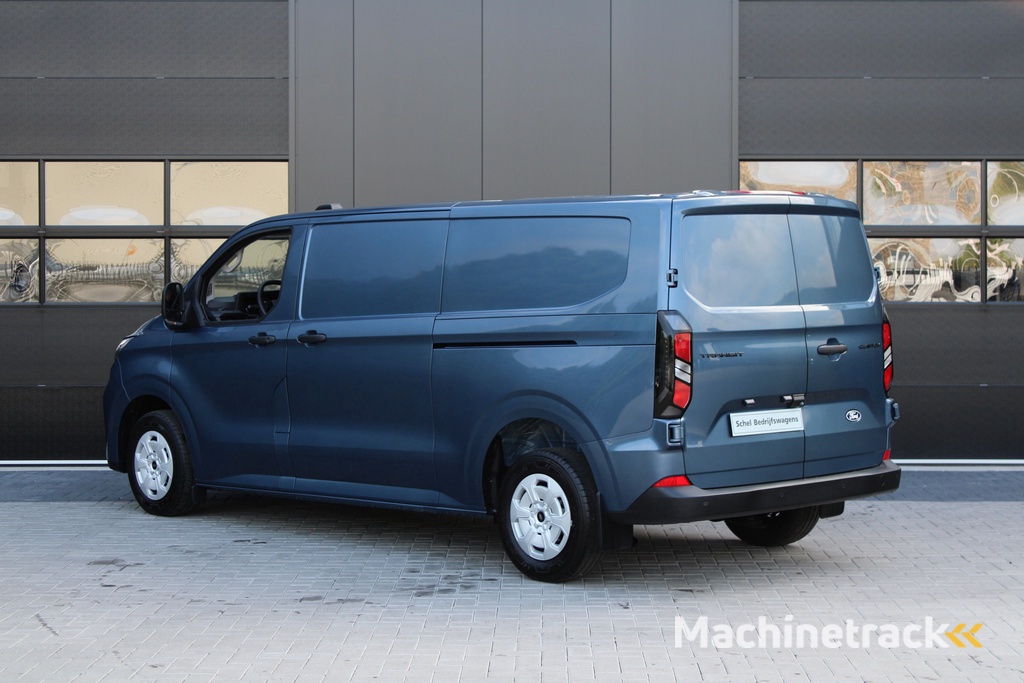 Ford Transit Custom 320 2.0 TDCI L2H1 Trend 136pk - 2x Schuifdeur - Carplay - Android - Camera - Trekhaak - Stoelverwarming -70l tank - Rijklaar