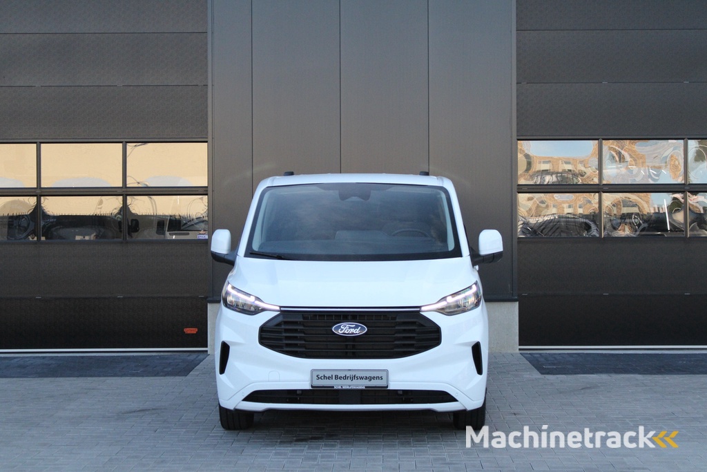 Ford Transit Custom 320 2.0 TDCI L2H1 Limited DC 170pk - 5 Zits - Adaptive Cruise - Navi - 2x Schuifdeur - Verwarmd stuur - 70l tank - 17" LM velgen - Rijklaar