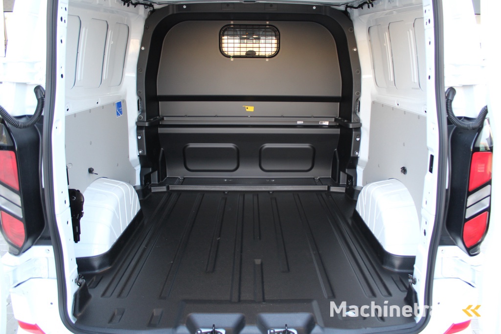 Ford Transit Custom 320 2.0 TDCI L2H1 Limited DC 170pk - 5 Zits - Adaptive Cruise - Navi - 2x Schuifdeur - Verwarmd stuur - 70l tank - 17" LM velgen - Rijklaar