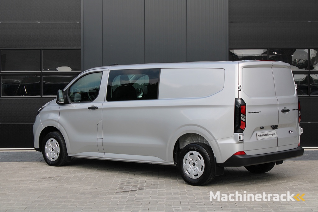 Ford Transit Custom 320 2.0 TDCI L2H1 Trend DC 136pk - 5 zits - Elek Trekhaak - LED - Stoelverwarming - Carplay/Android - Rijklaar