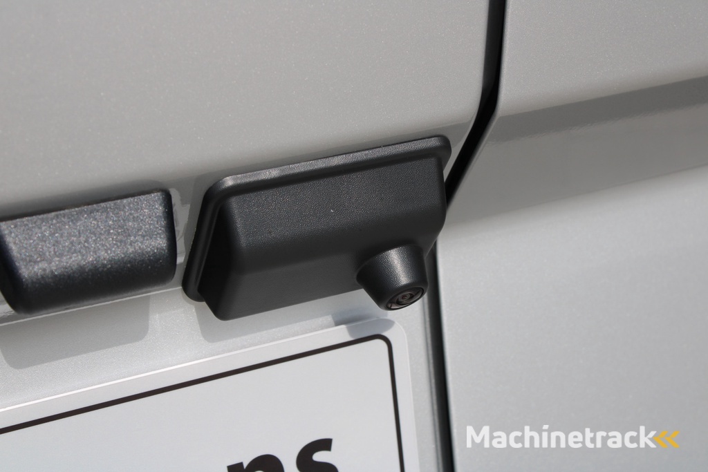 Ford Transit Custom 320 2.0 TDCI L2H1 Trend DC 136pk - 5 zits - Elek Trekhaak - LED - Stoelverwarming - Carplay/Android - Rijklaar