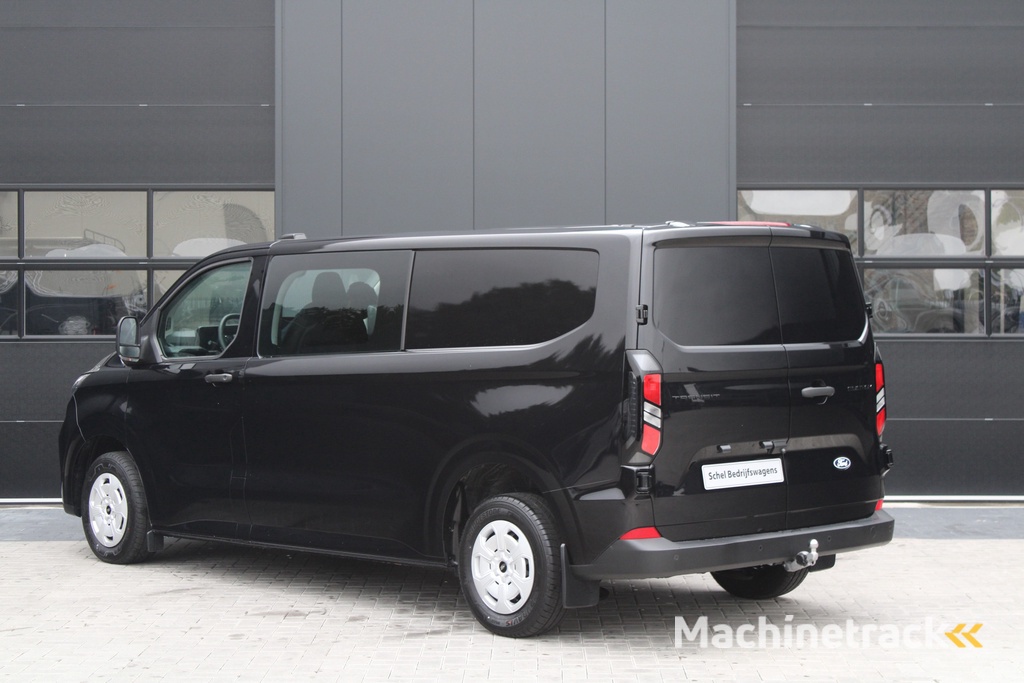 Ford Transit Custom 320 2.0 TDCI L2H1 Trend DC 136pk - Trekhaak - Camera - Stoelverwarming -  Carplay/Android - Rijklaar