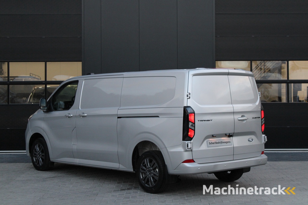 Ford Transit Custom 320 2.0 TDCI L2H1 Limited 170pk - 2x Schuifdeur - Adaptive Cruise - Blind spot - Navigatie - Camera - Draadloos laden - Stoelverwarming - Rijklaar