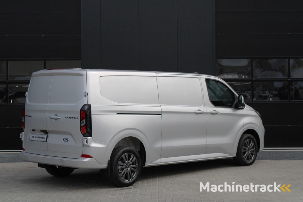 Ford Transit Custom 320 2.0 TDCI L2H1 Limited 170pk - Adaptive Cruise - Blind spot - Navigatie - Camera - Draadloos laden - Stoelverwarming - Rijklaar