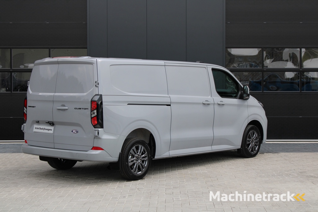 Ford Transit Custom 320 2.0 TDCI L2H1 Limited 150pk - 2x Schuifdeur - Adaptive Cruise - Verwarmd stuur - Blind spot - Navigatie - Camera - Draadloos laden - Rijklaar