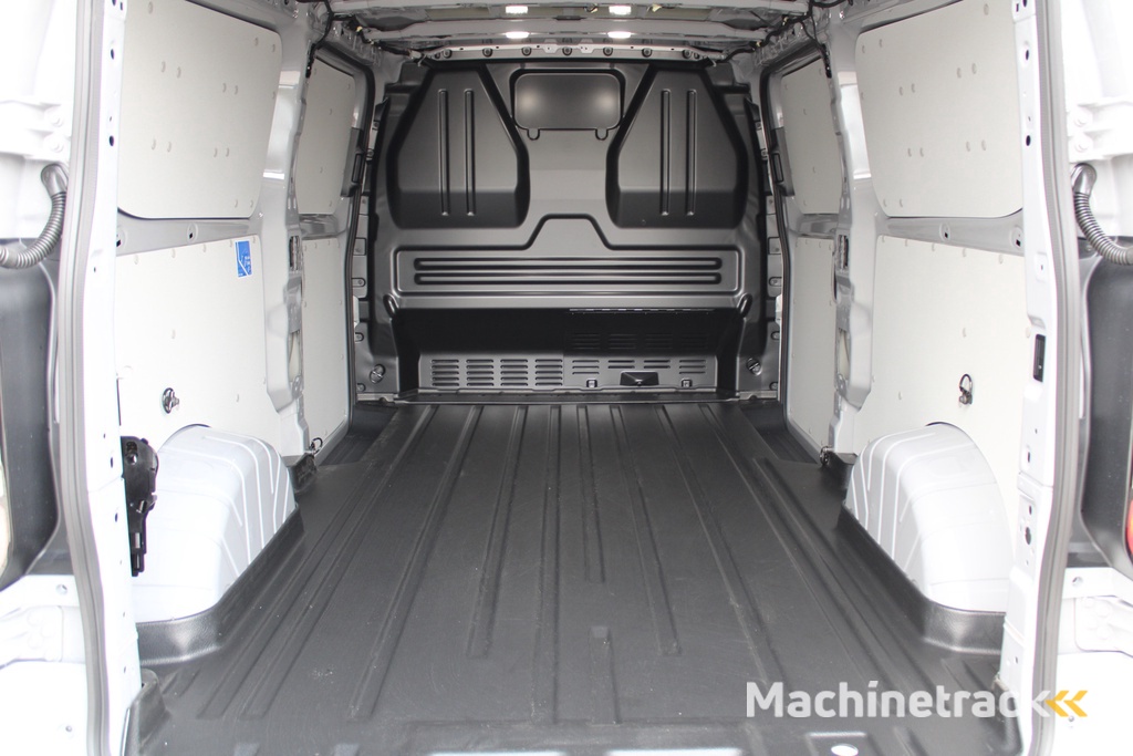 Ford Transit Custom 320 2.0 TDCI L2H1 Limited 150pk - 2x Schuifdeur - Adaptive Cruise - Verwarmd stuur - Blind spot - Navigatie - Camera - Draadloos laden - Rijklaar