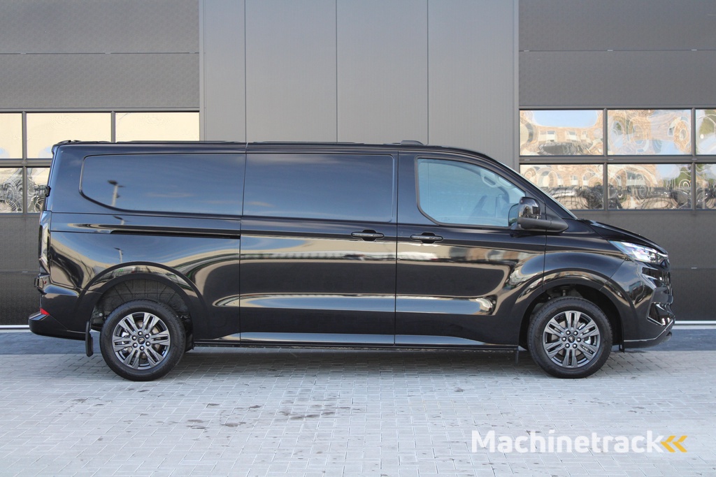 Ford Transit Custom 320 2.0 TDCI L2H1 Limited 150pk - Adaptive Cruise - Verwarmd stuur - Blind spot - Navigatie - Camera - Draadloos laden - Rijklaar