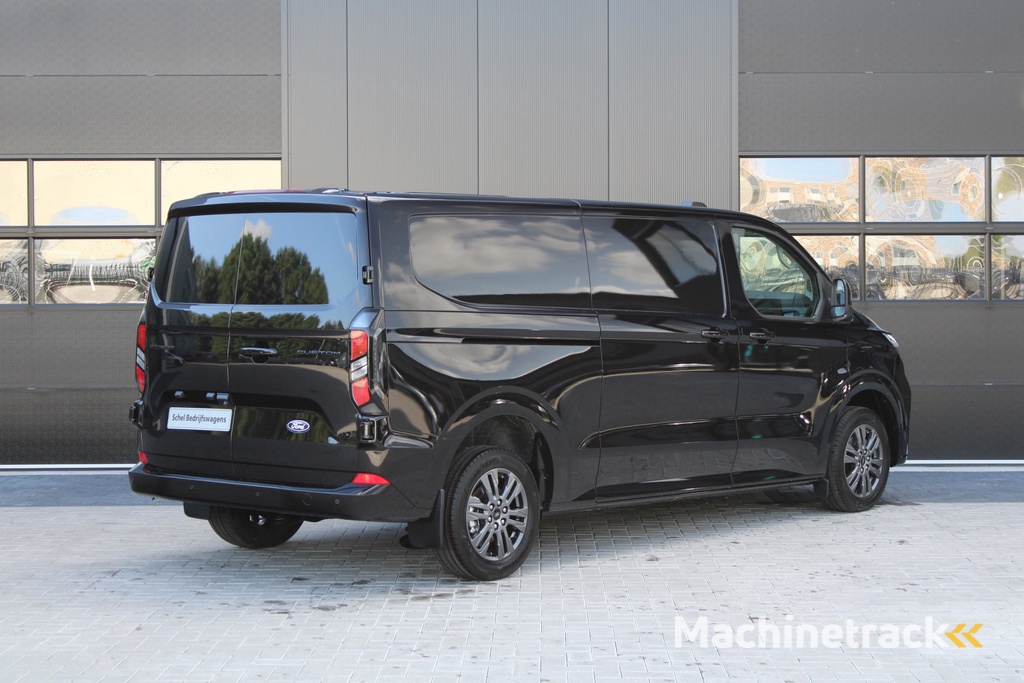 Ford Transit Custom 320 2.0 TDCI L2H1 Limited 150pk - Adaptive Cruise - Verwarmd stuur - Blind spot - Navigatie - Camera - Draadloos laden - Rijklaar