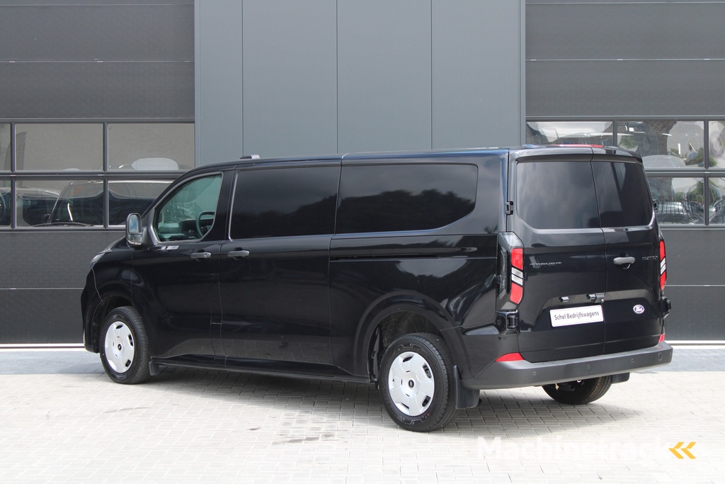 Ford Transit Custom 320 2.0 TDCI L2H1 Trend 136pk - 2x Schuifdeur - LED koplampen - Carplay - Android - Camera - Stoelverwarming - 70l tank - Rijklaar