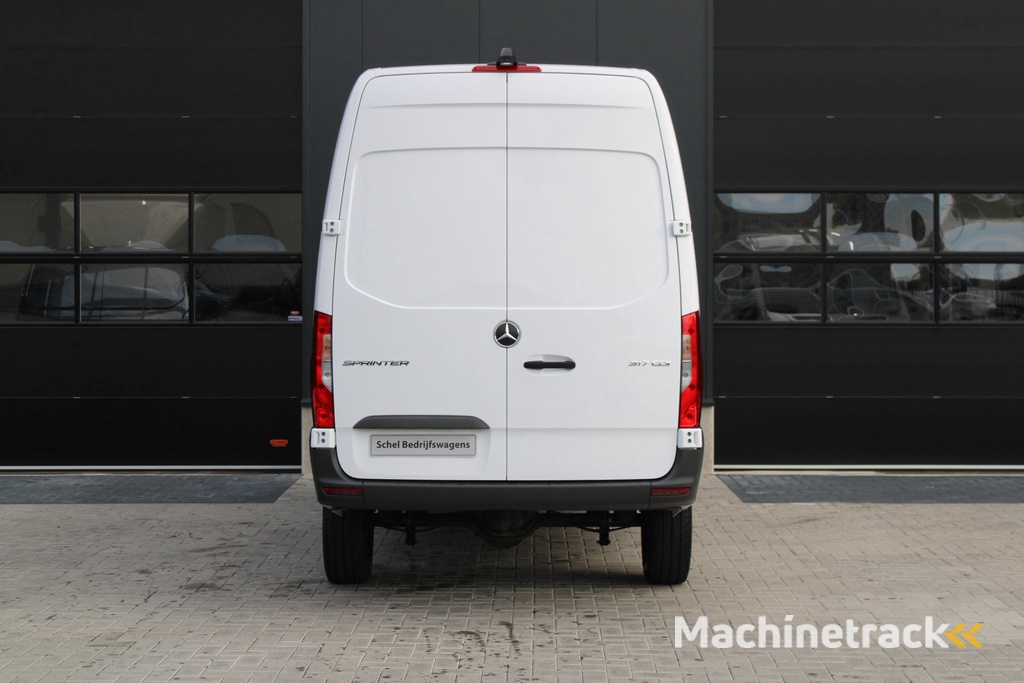 Mercedes-Benz Sprinter 317CDI L2H2 Pro  - Mbux 10 - Airco - Camera - Bind spot - Cruise - Rijklaar