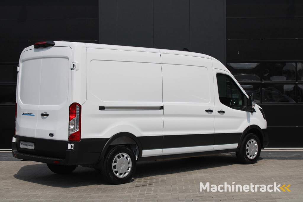 Ford e-Transit 350 L3H2 Trend 68 kWh Vol Elektrisch - 360 Camera - Pro Power Onboard - Dodehoek Assistent - Rijklaar