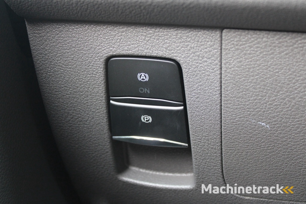 Ford e-Transit 350 L3H2 Trend 68 kWh Vol Elektrisch - 360 Camera - Pro Power Onboard - Dodehoek Assistent - Rijklaar