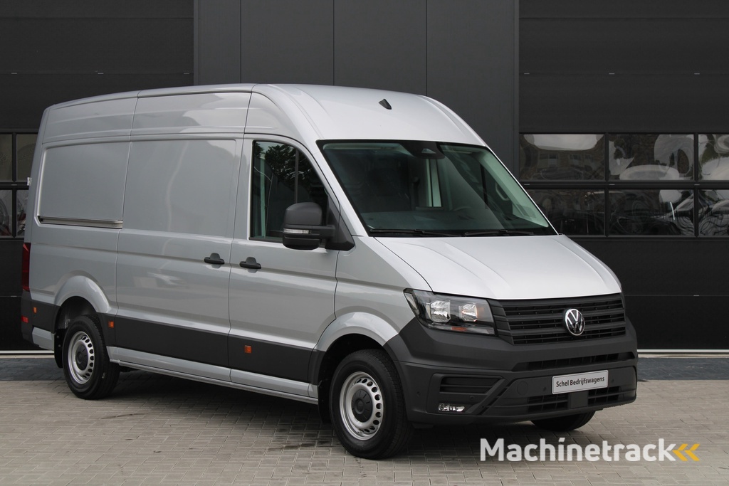 Volkswagen Crafter 30 2.0 TDI L3H3 140pk - Navigatie - DAB - Geveerde Stoel - Camera - Carplay - Rijklaar
