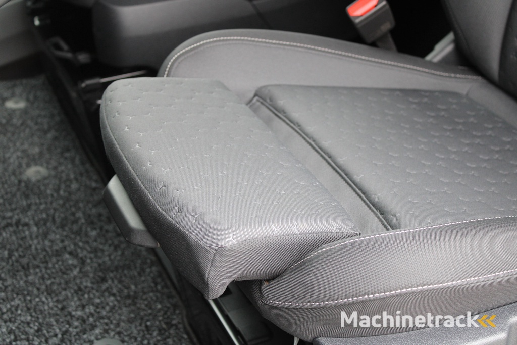 Ford Transit Custom 320 2.0 TDCI L2H1 Limited 170pk - 5 jaar Garantie - 2x Schuif - Stoel/Stuurverwarming - ACC - Sidebars - AGR Stoel -  Opvouwbare dakdrager - Rijklaar