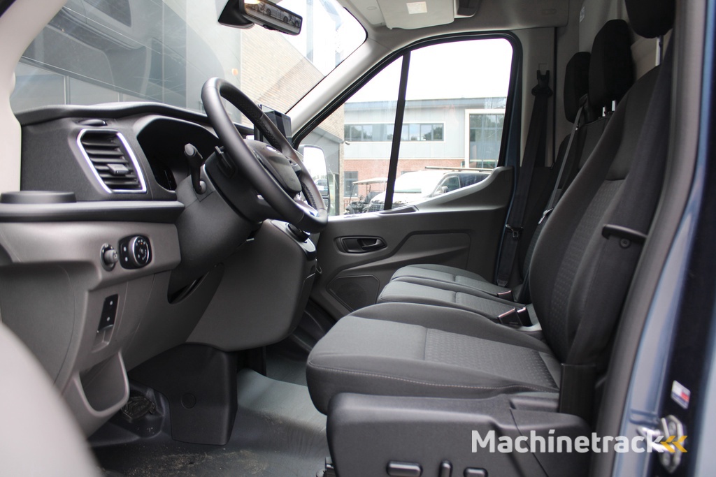 Ford Transit 350 2.0 TDCI L3H2 Limited 165pk - LUCHTVERING - ACC - Blind Spot - 360 camera - Navigatie - Stoel-Stuurverwarming - Trekhaak - Rijklaar