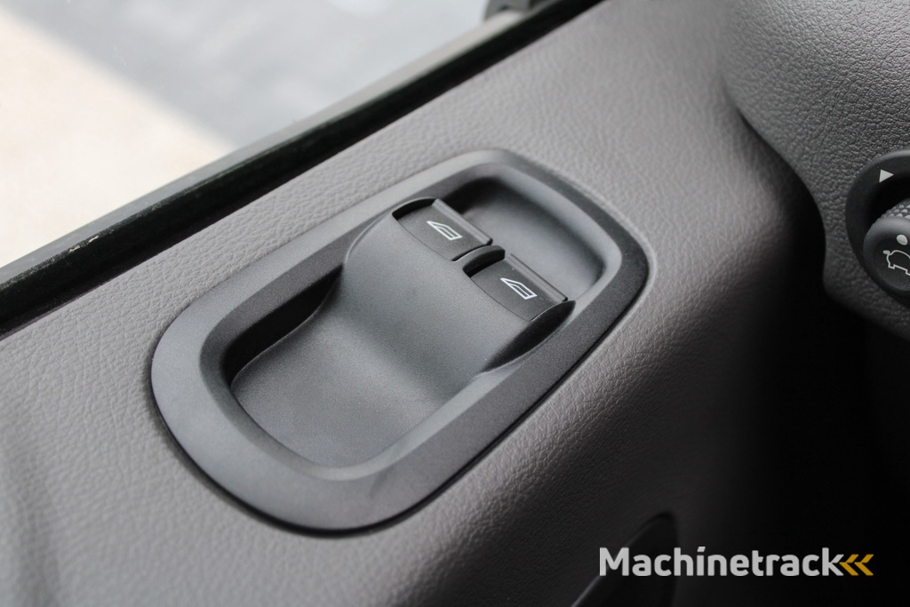 Ford Transit 350 2.0 TDCI L3H2 Limited 165pk - LUCHTVERING - ACC - Blind Spot - 360 camera - Navigatie - Stoel-Stuurverwarming - Trekhaak - Rijklaar