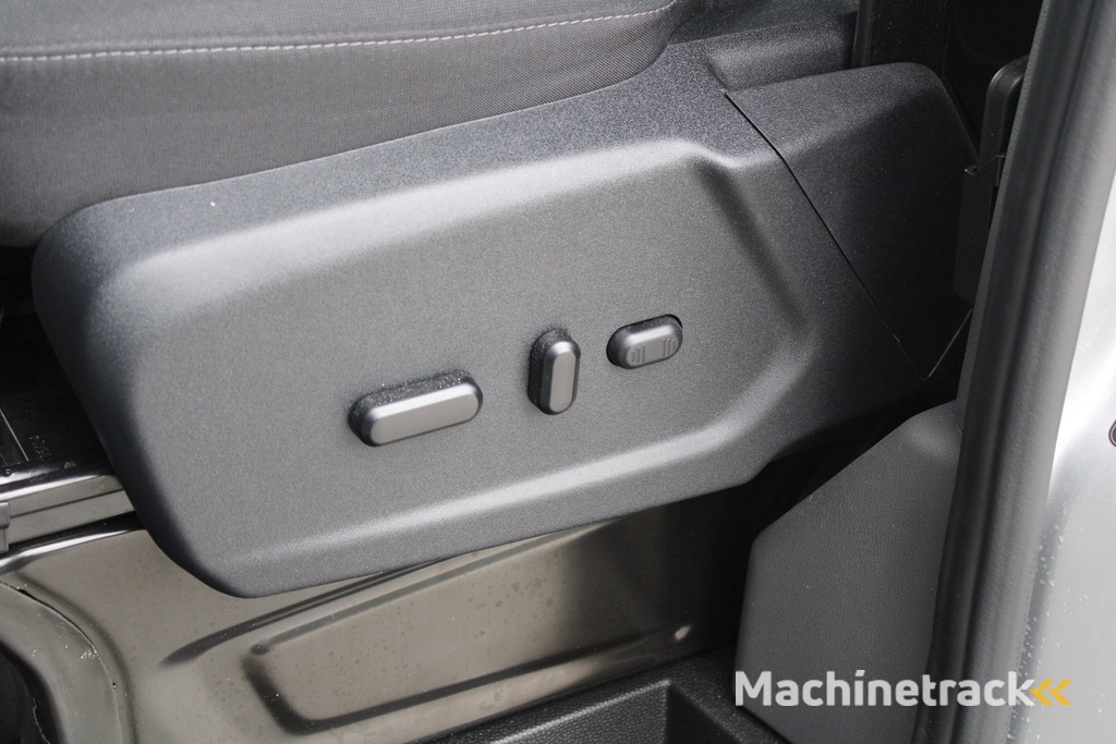 Ford Transit 350 2.0 TDCI L3H2 Limited Raptor 165pk - LUCHTVERING - ACC - Blind Spot - 360 camera - Raptor Grill - Stoel-Stuurverwarming - Trekhaak - Rijklaar