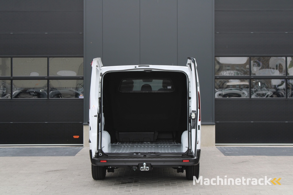 Renault Trafic 2.0 Blue dCi 130 T29 L2H1 Advance DC 130pk - Trekhaak - LED - Cruise - Carplay - Camera - Lane - Rijklaar