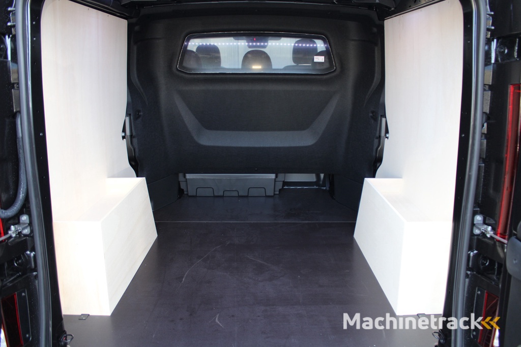 Renault Trafic 2.0 Blue dCi 170pk T29 L2H1 Extra DC - 2x Schuifdeur - Carplay - LED - Blind Spot - Navigatie - Camera - Trekhaak - Stoelverwarming - Rijklaar